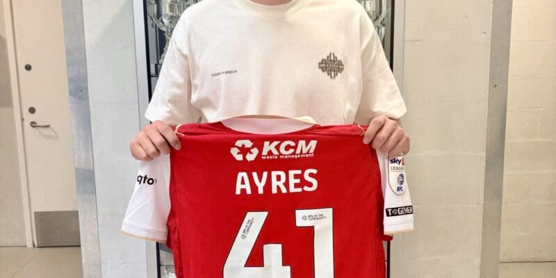 Ex Student/Professional Footballer Visits Springwell